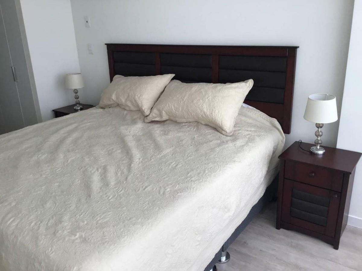 Moderno Departamento Miraflorino Con Aire Acondicionado Apartment Лима Екстериор снимка